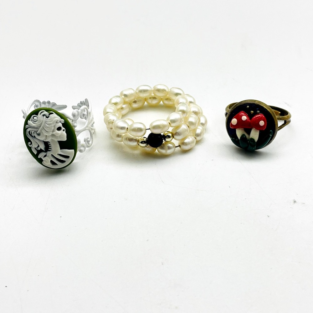 Ring Lot of 3 Skeleton Woman Cameo Beaded Wrap Red Mushroom Costume Jewelry